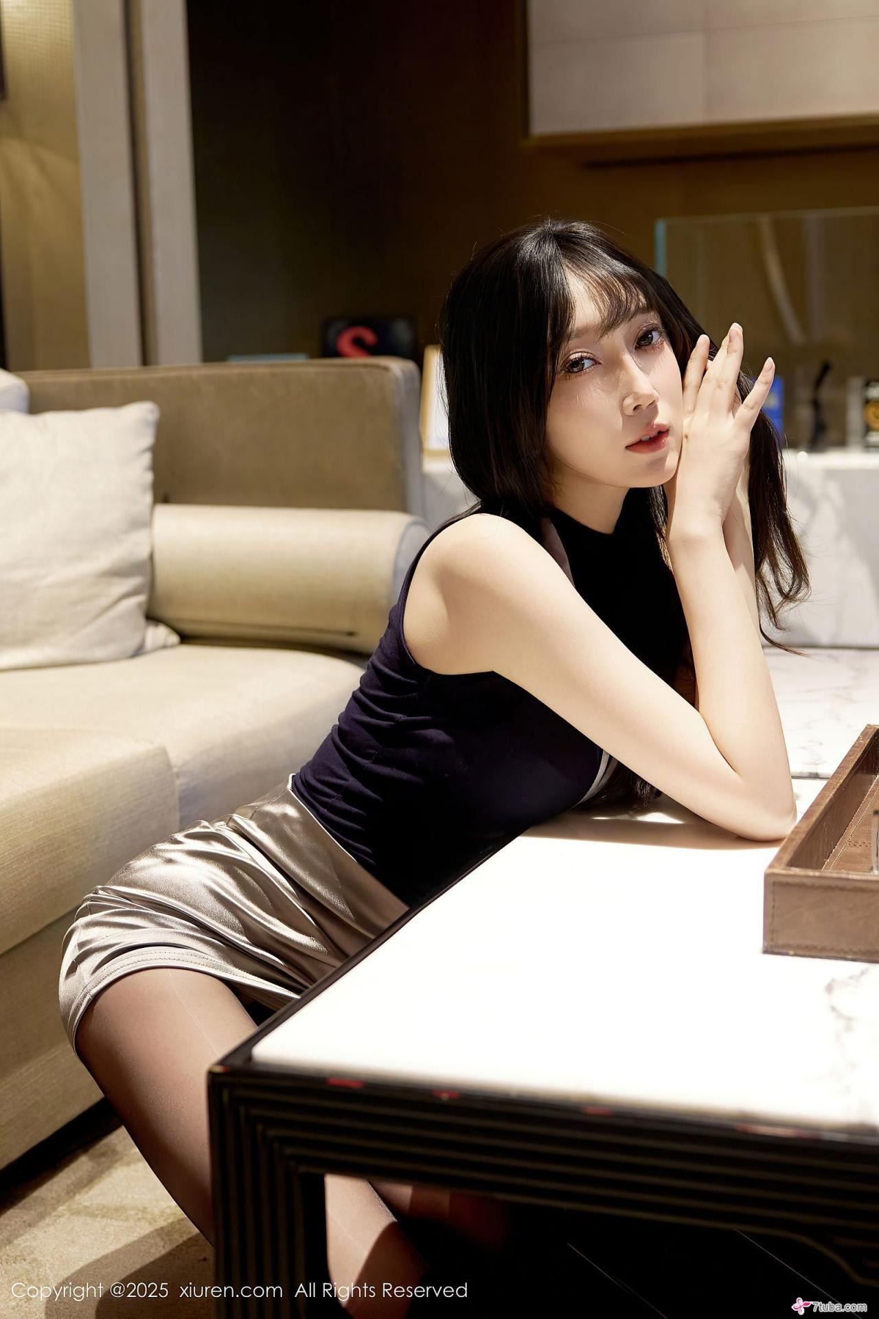 性感美图 秘书玥儿