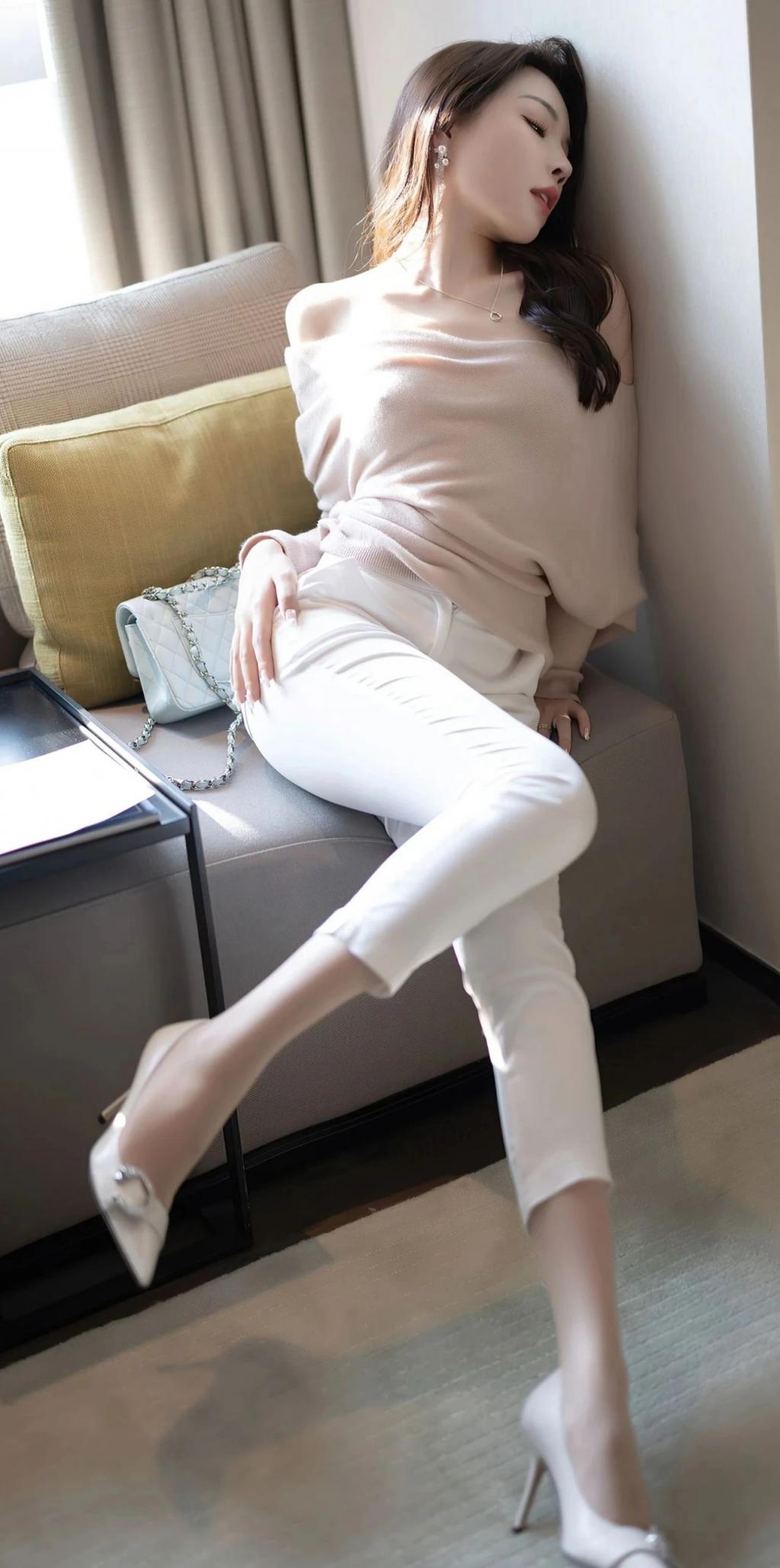 漂亮的小姐姐[20260109]