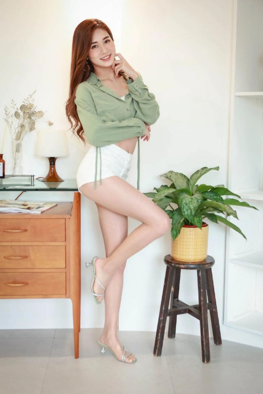 漂亮的小姐姐[20260109]