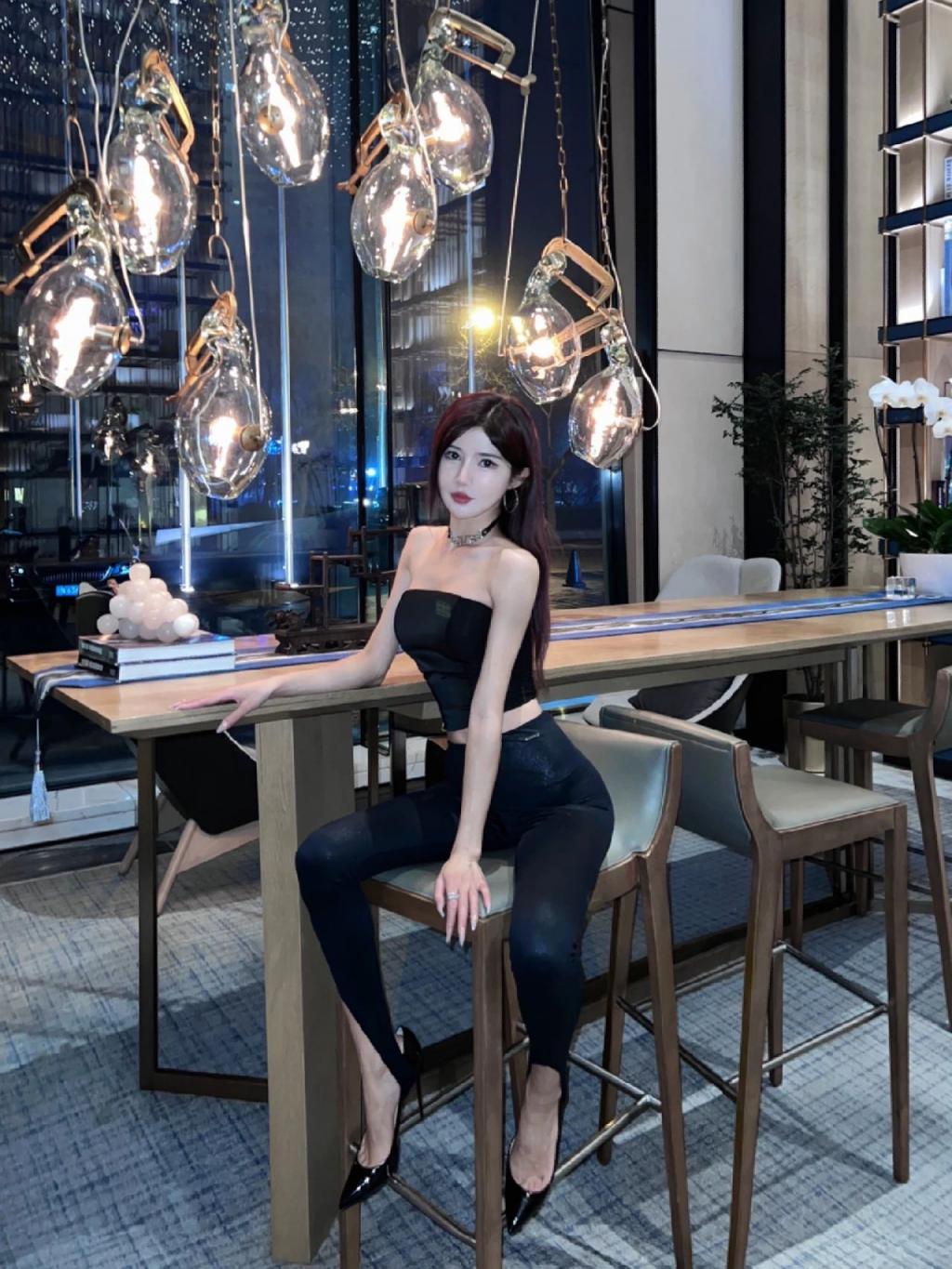 漂亮的小姐姐[20260111]