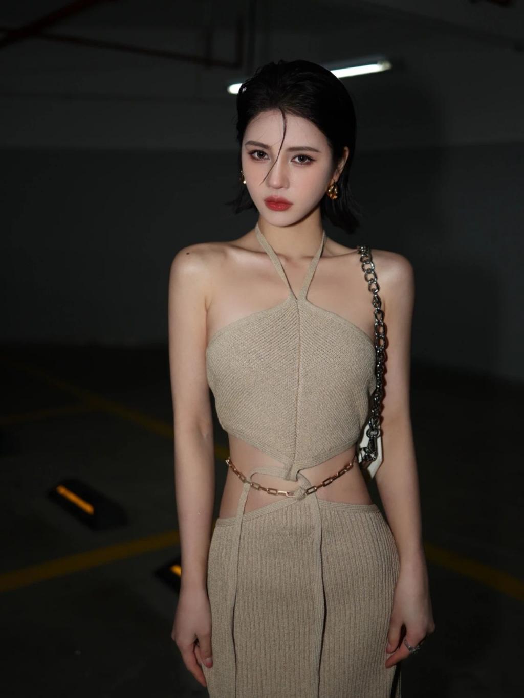 漂亮的小姐姐[20260111]