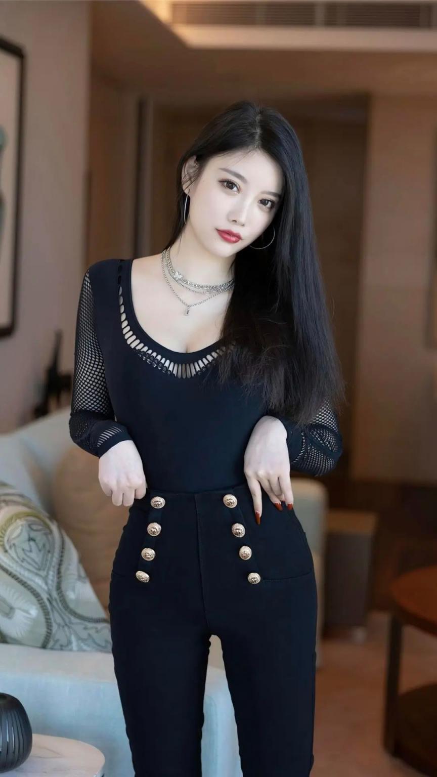 翘臀紧身牛仔裤[78P]