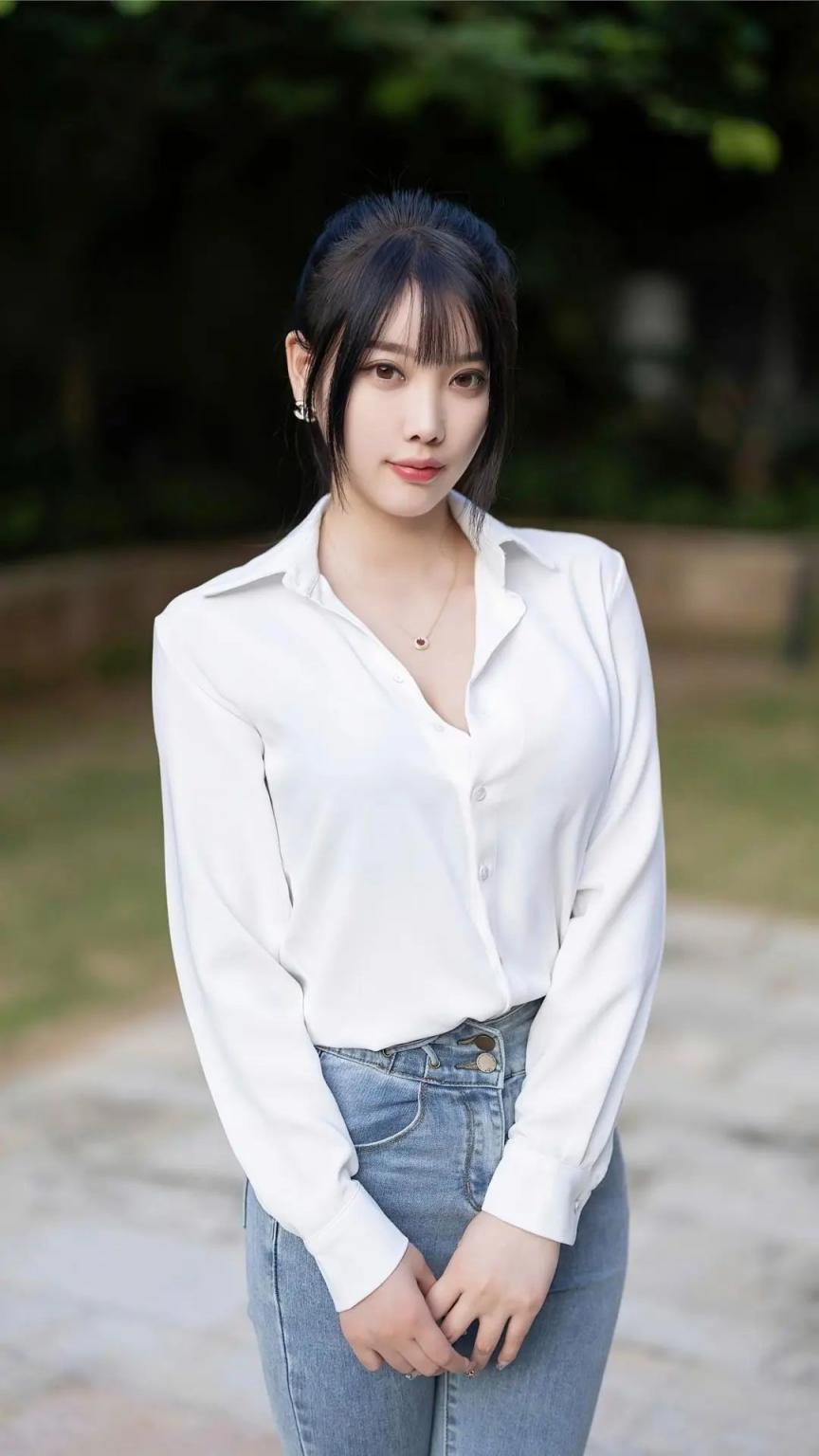 翘臀紧身牛仔裤[78P]