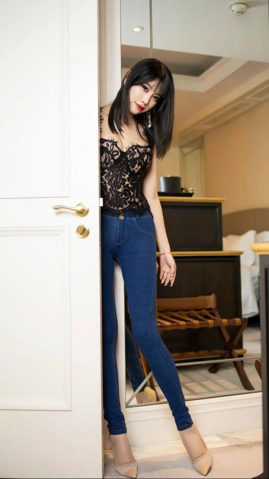 翘臀紧身牛仔裤[78P]