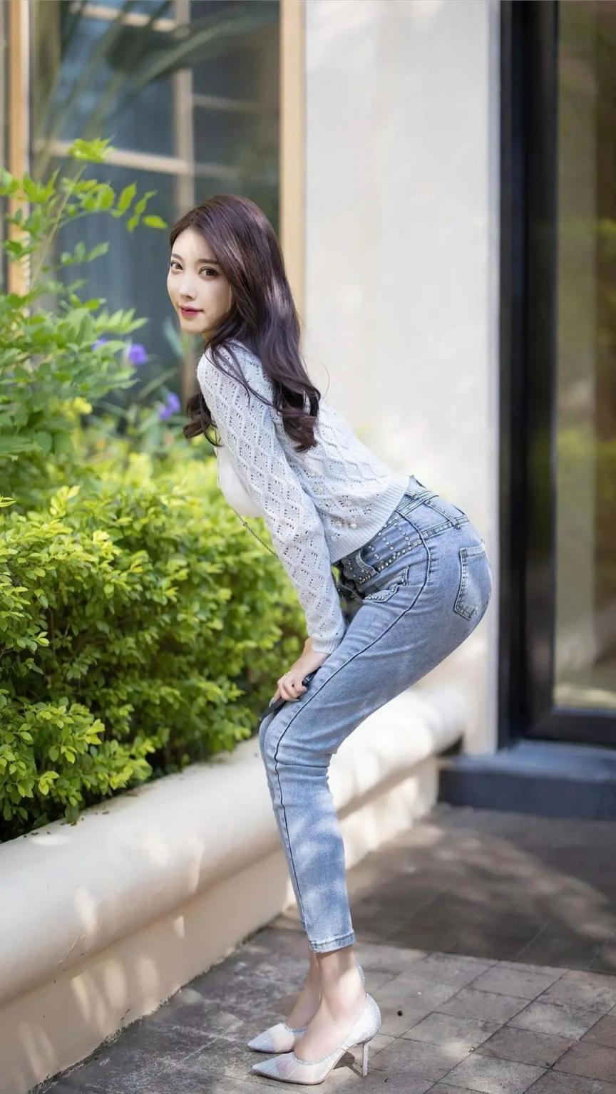 翘臀紧身牛仔裤[78P]