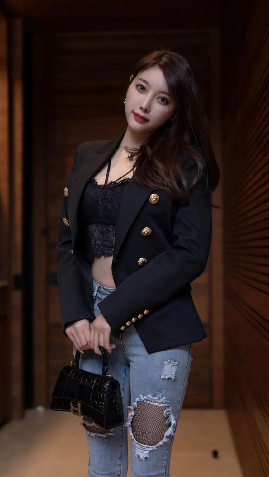 翘臀紧身牛仔裤[78P]