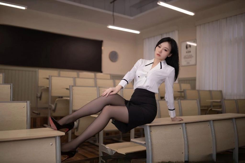 西装包臀裙大长腿