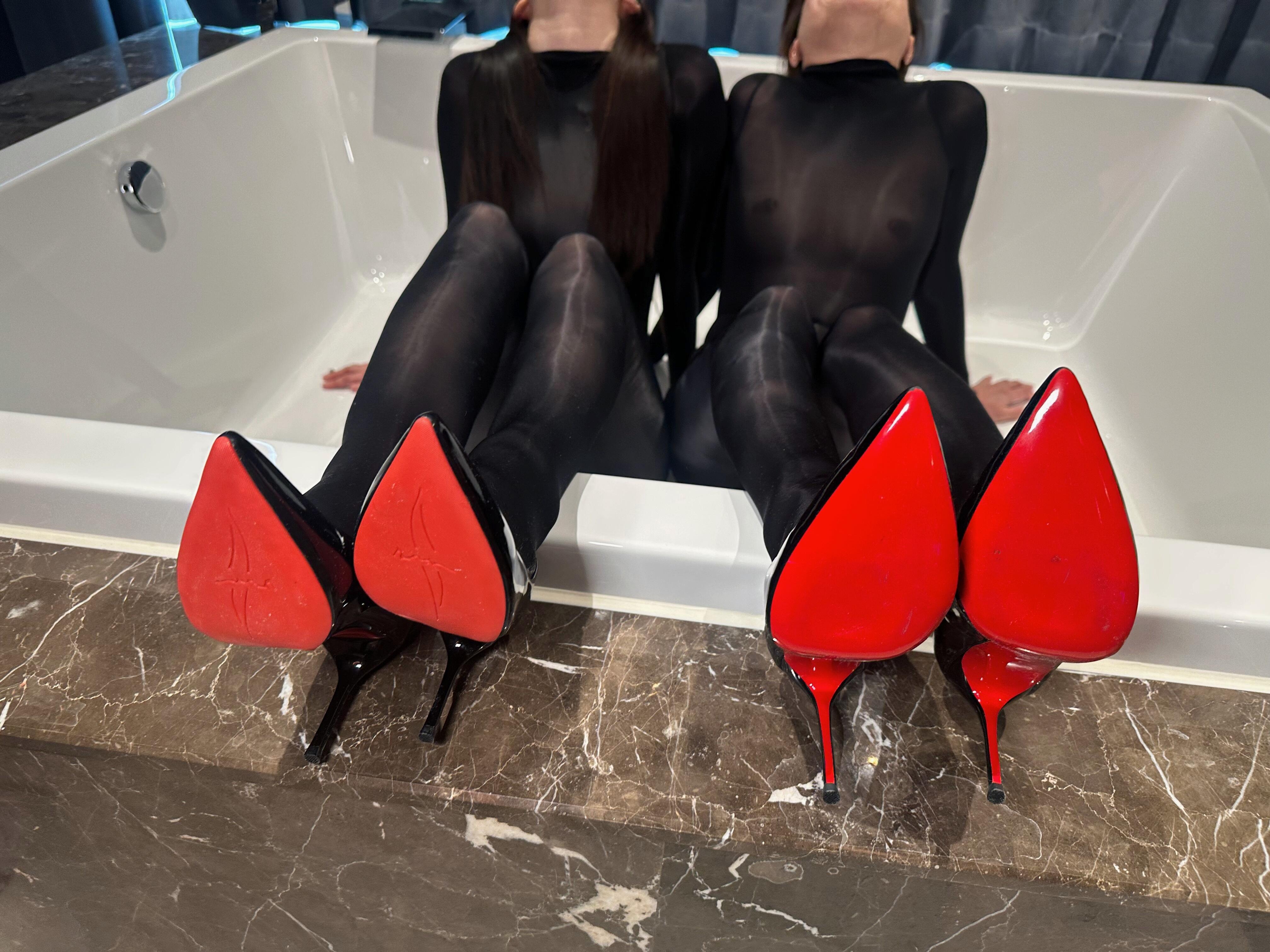 调教双飞母女一天