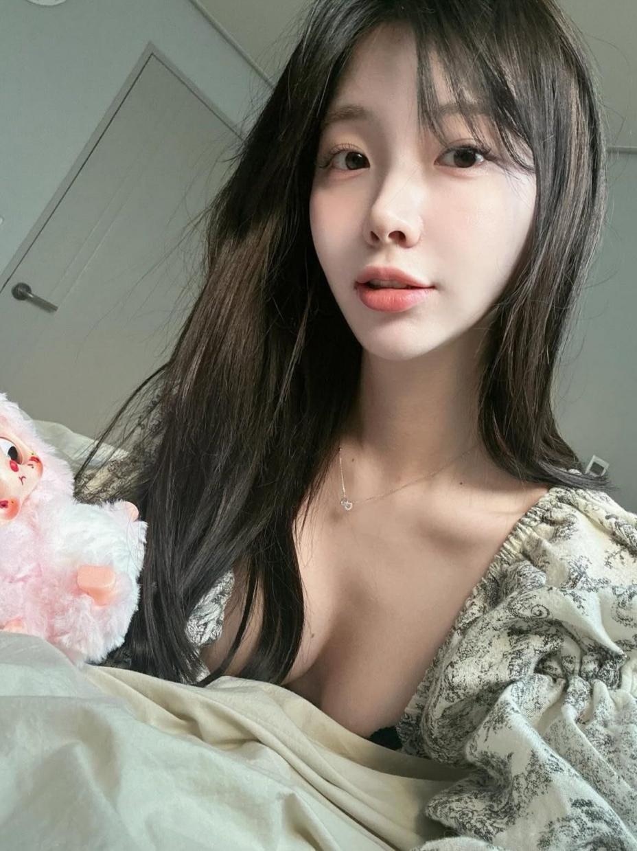 美丽动人的少妇[20260117]