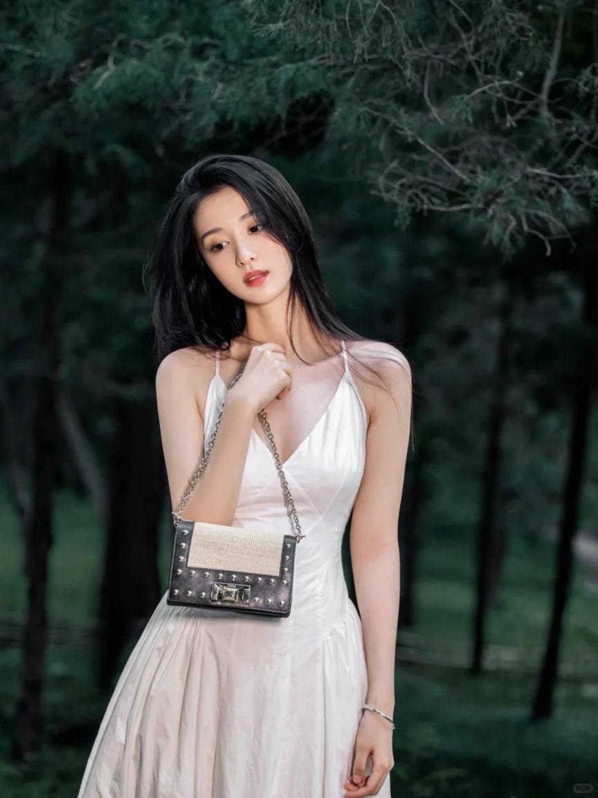 情趣小少妇[30P]