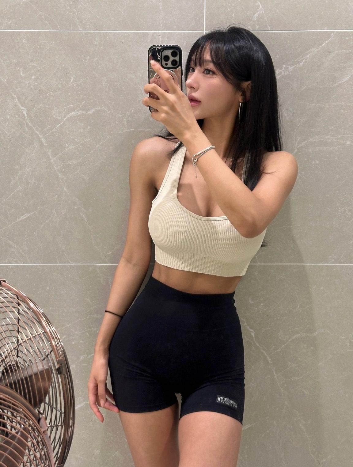 情趣小少妇[30P]