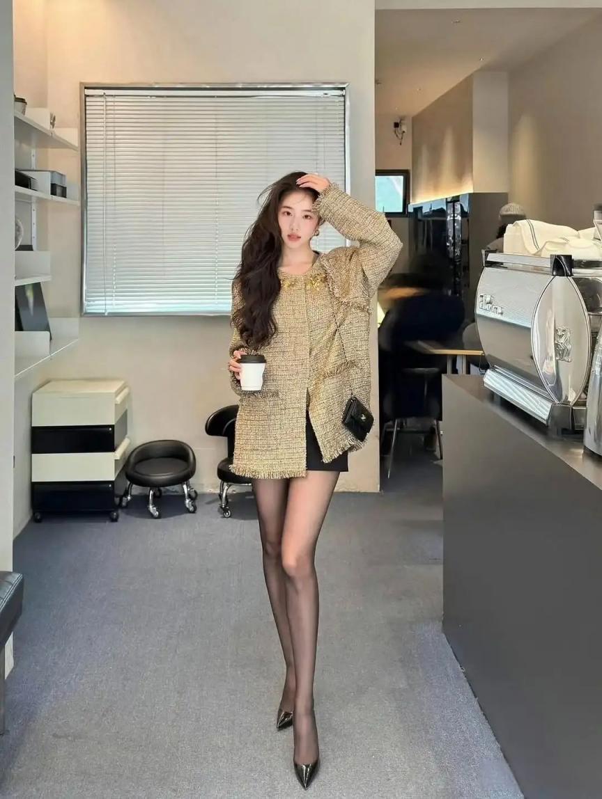 纤腰美腿，谁看了不迷糊[53P]