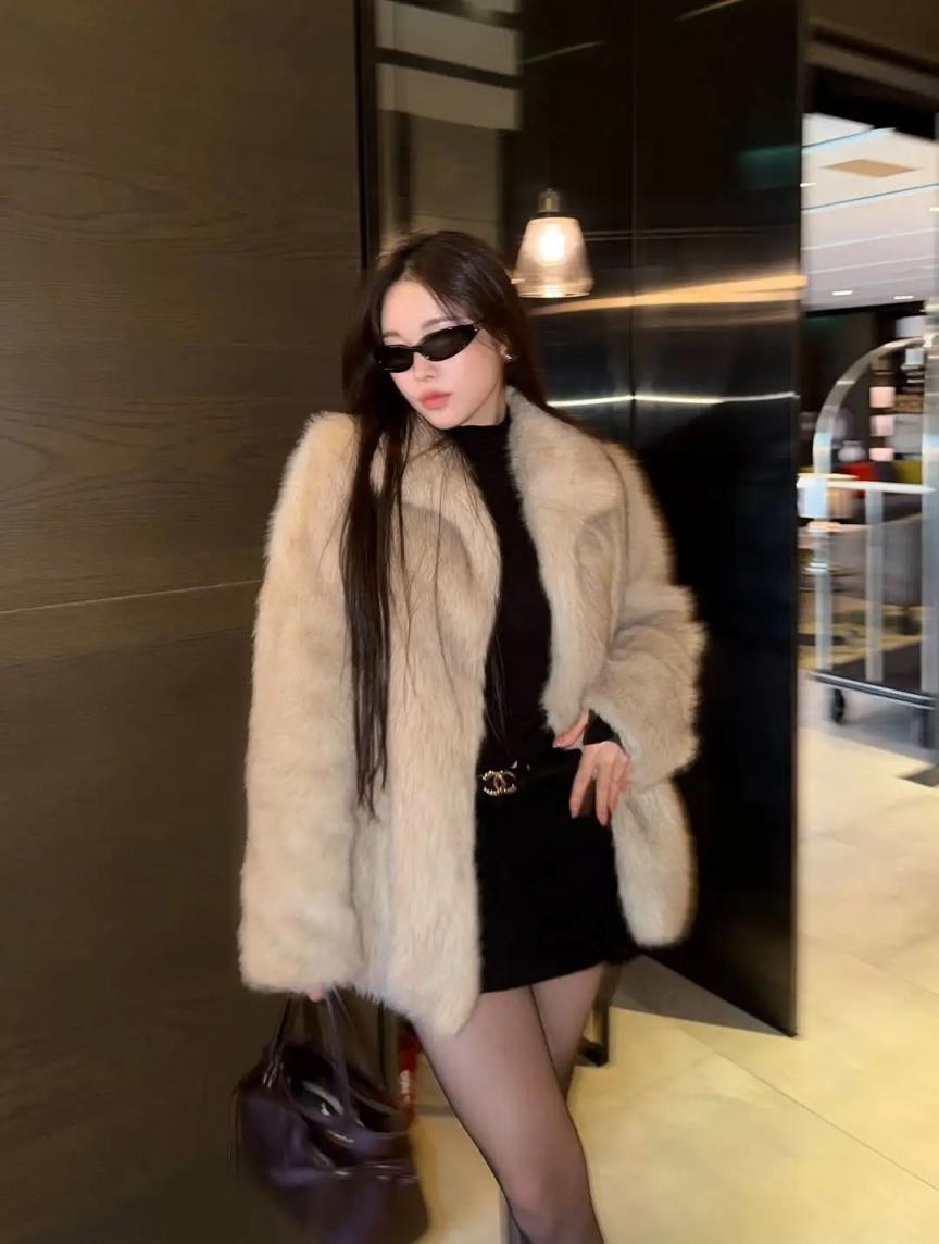 纤腰美腿，谁看了不迷糊[53P]