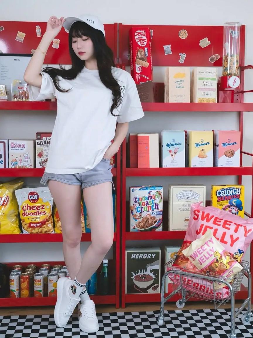 纤腰美腿，谁看了不迷糊[53P]