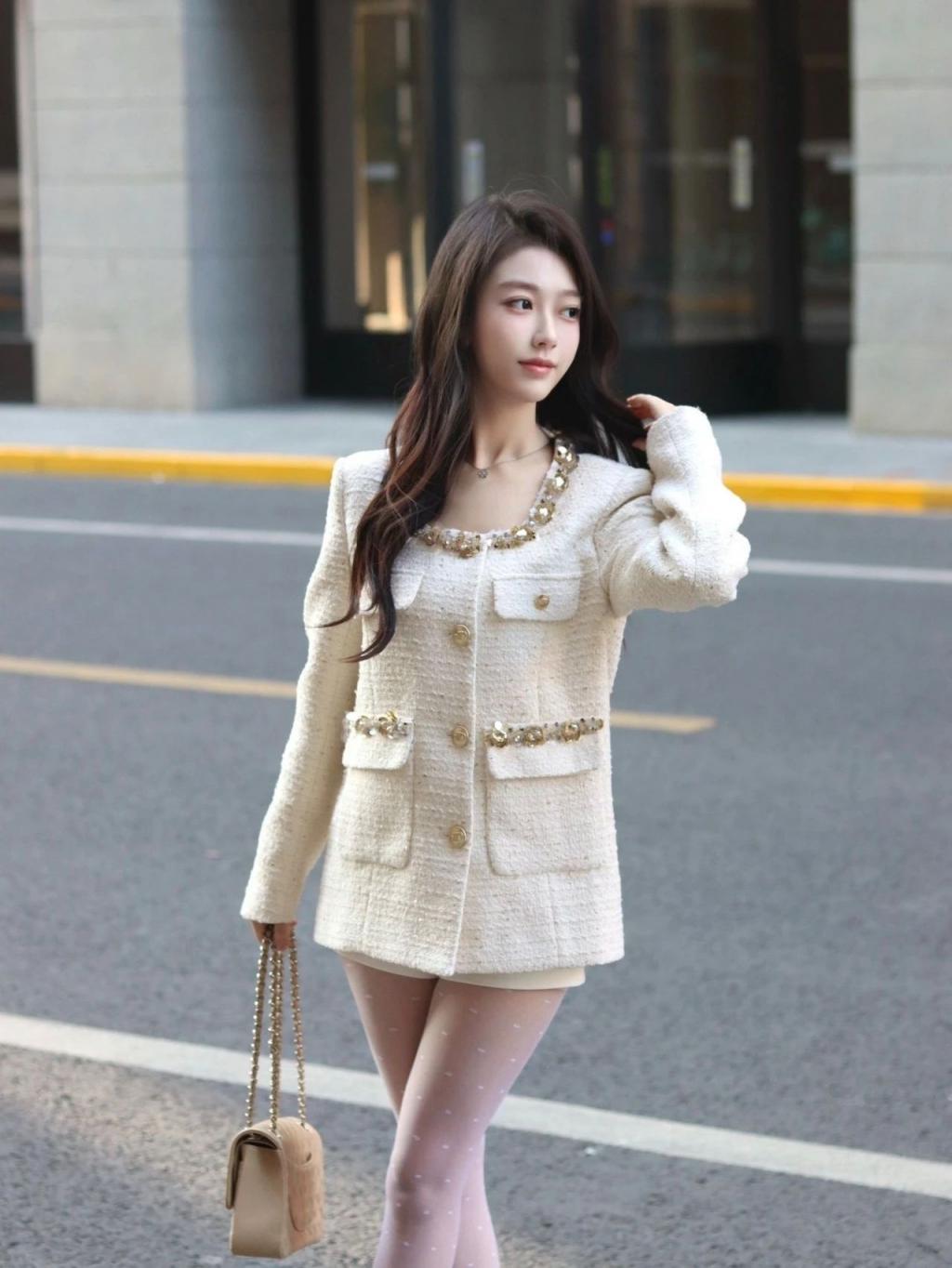 美女模特，曼妙身材[ 57P]