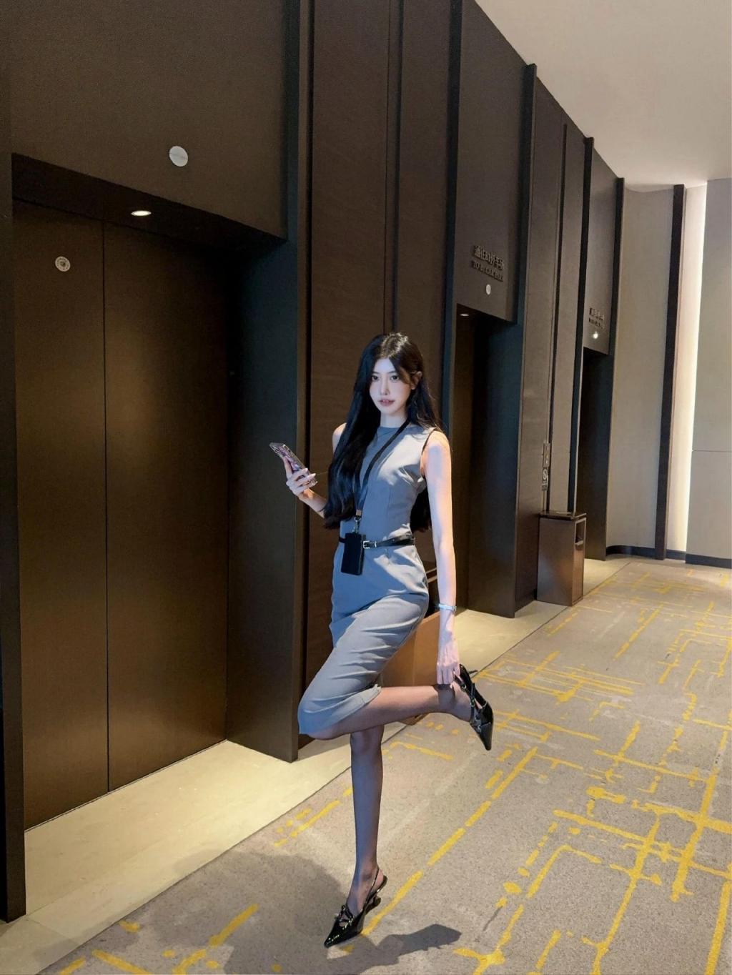 衬衫包臀裙肉丝美腿