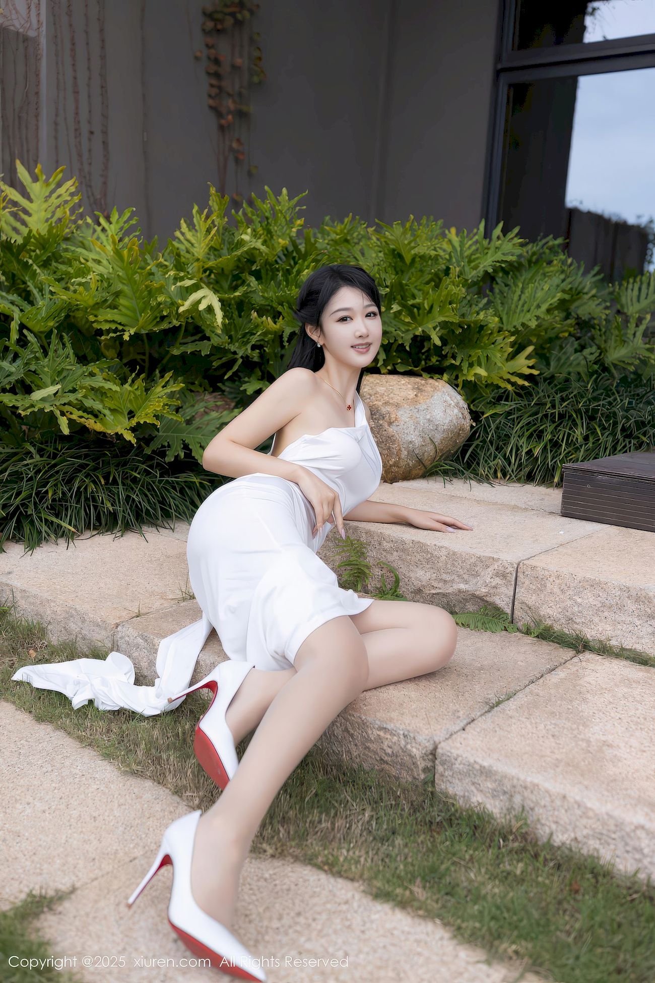 唐安琪肉色丝袜性感美丽写真