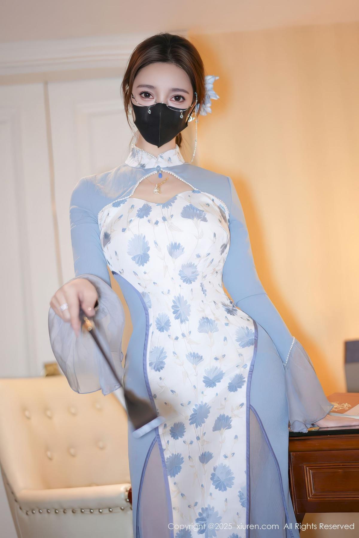 Twins-桃桃蓝色连衣裙白丝主题美丽写真