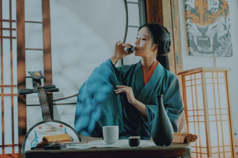 朴素的古装美女