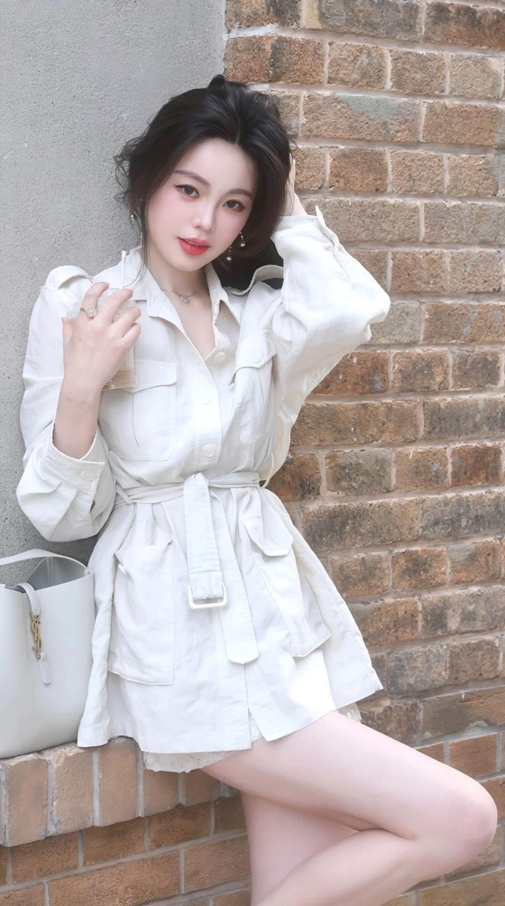 曲线婀娜，满屏大长腿