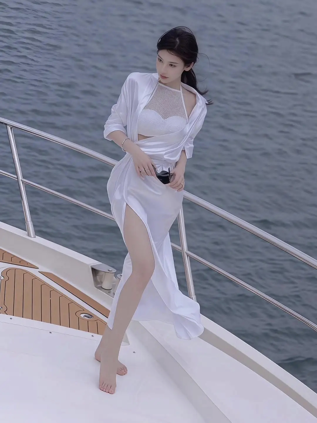 包臀裙，高跟肉丝大长腿