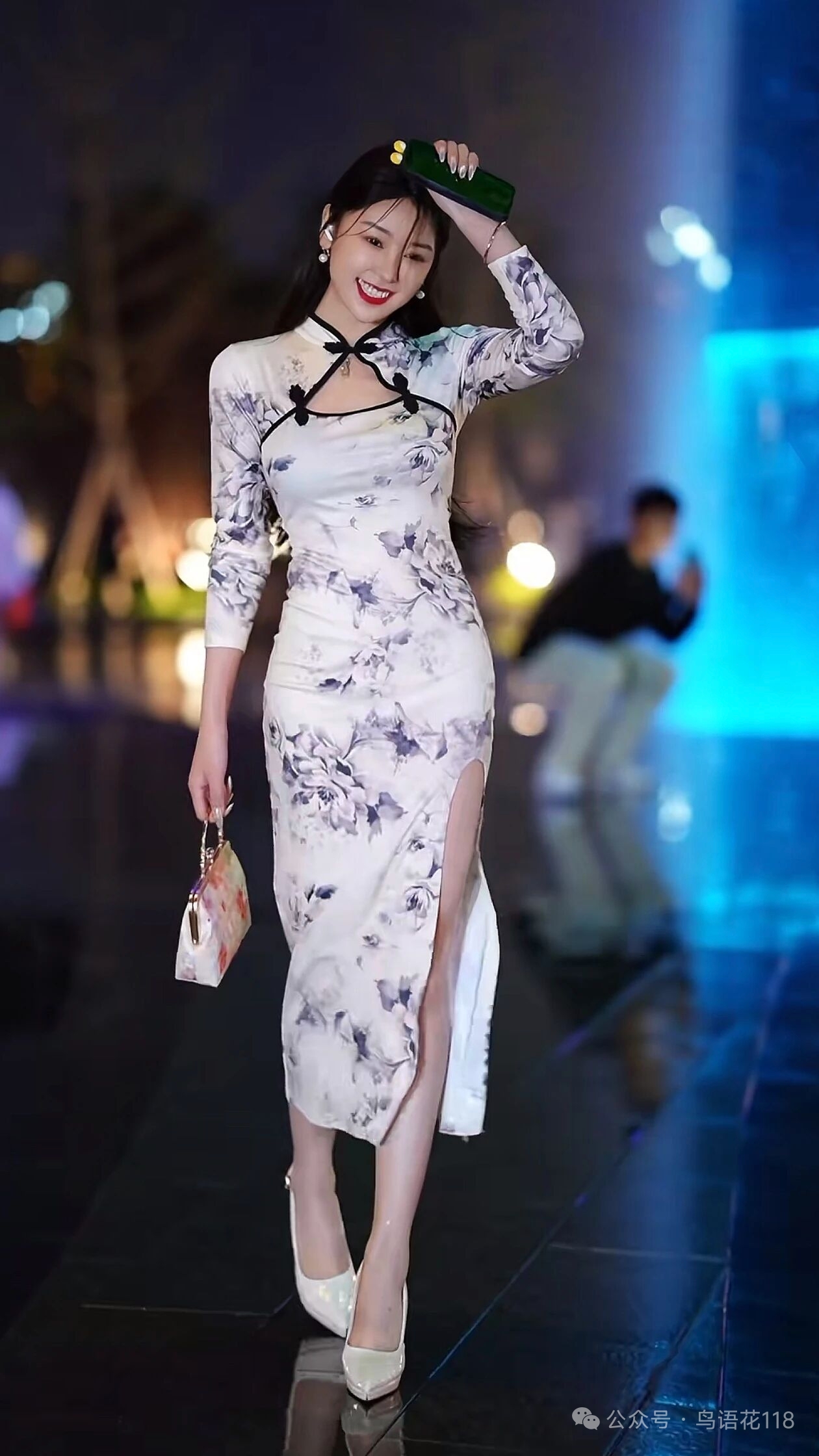 包臀裙，高跟肉丝大长腿