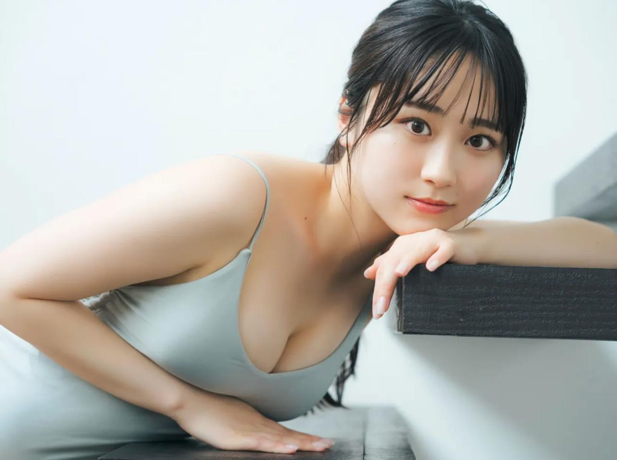 岛国妹子泳衣写真