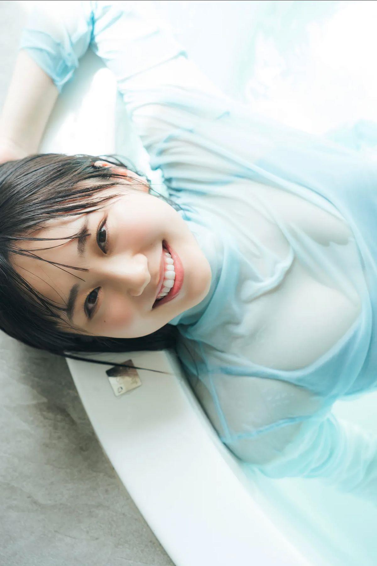 岛国妹子泳衣写真