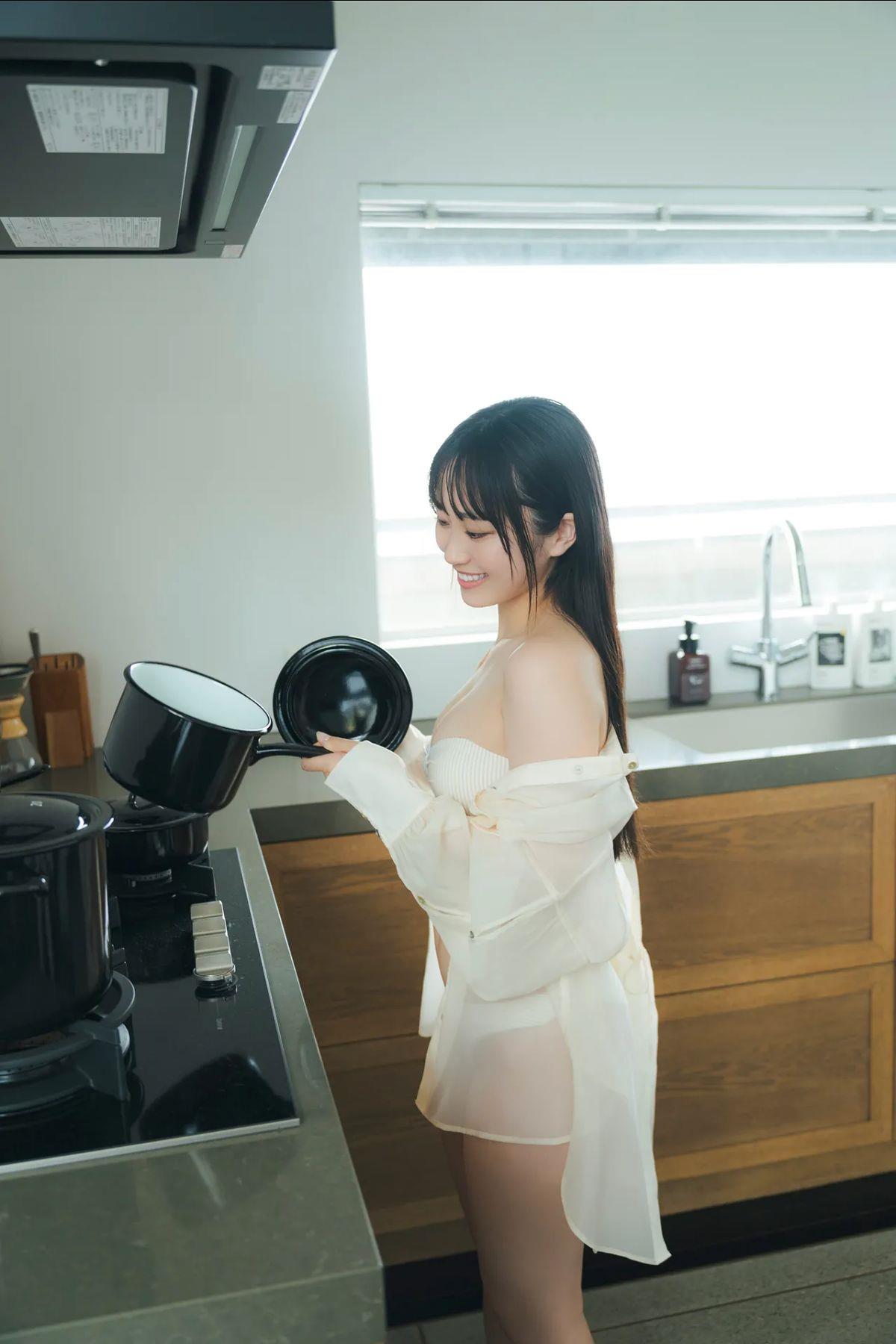 岛国妹子泳衣写真