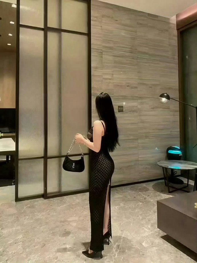 翘臀杨柳腰风情写真[20260128]