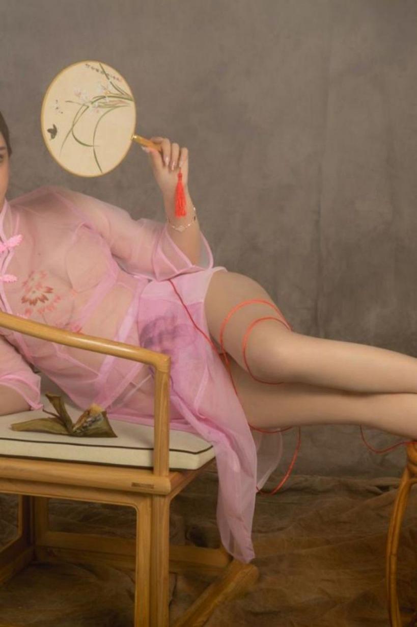 高清双美女诱惑写真图