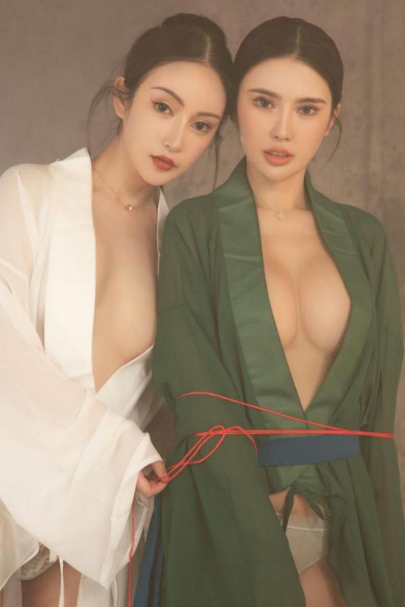 高清双美女诱惑写真图