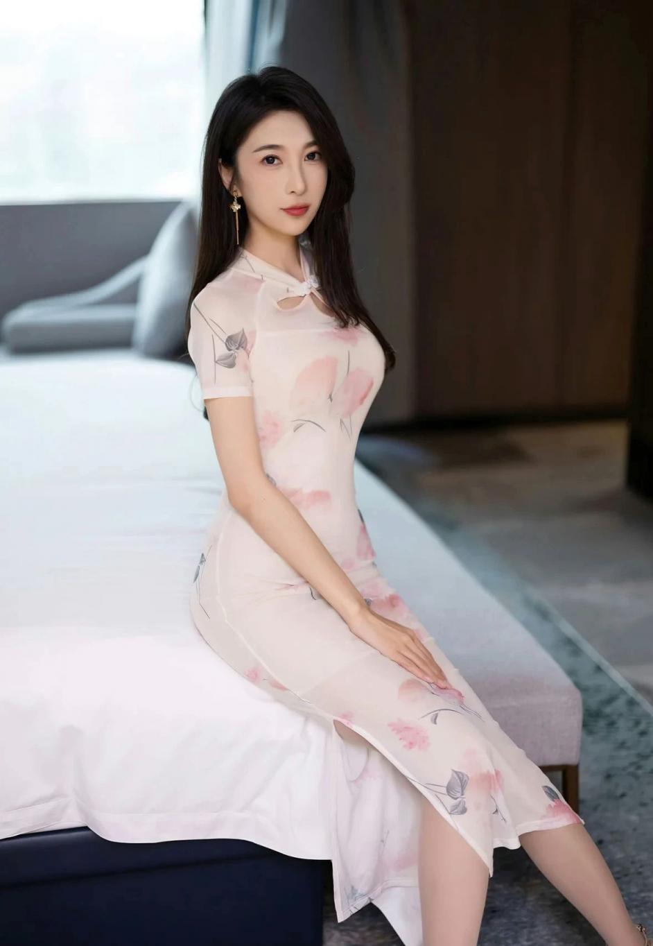 细腰长腿，身材太棒了