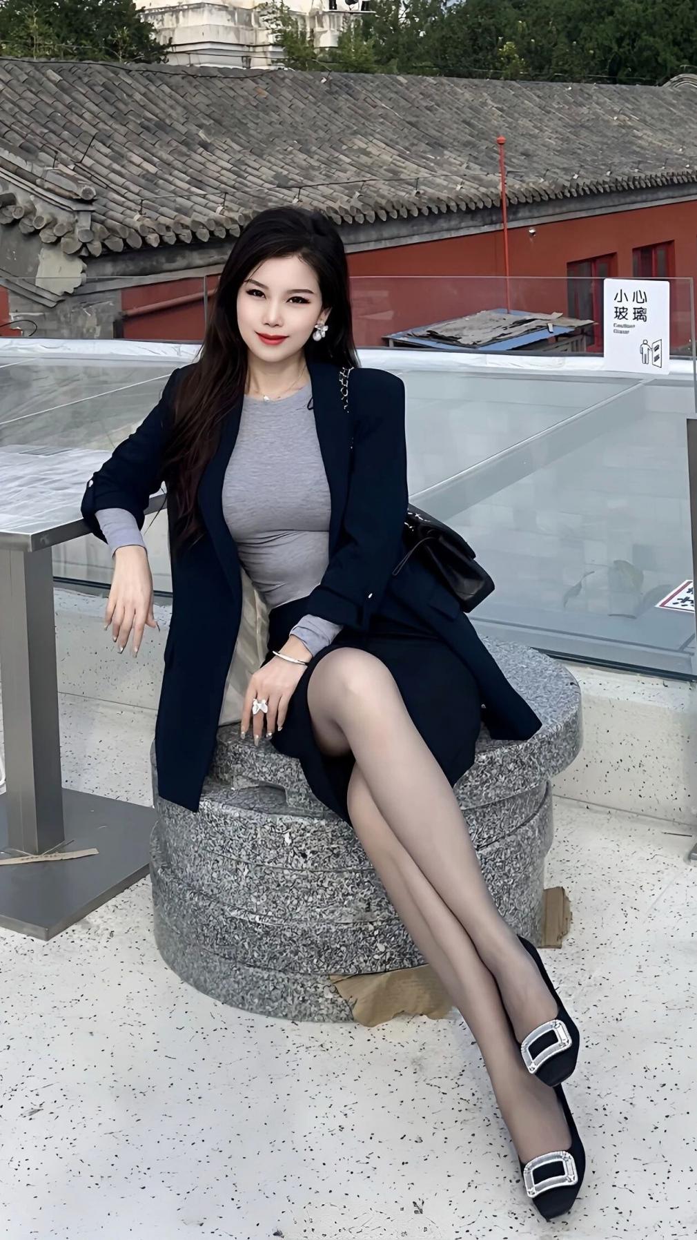 细腰长腿，身材太棒了