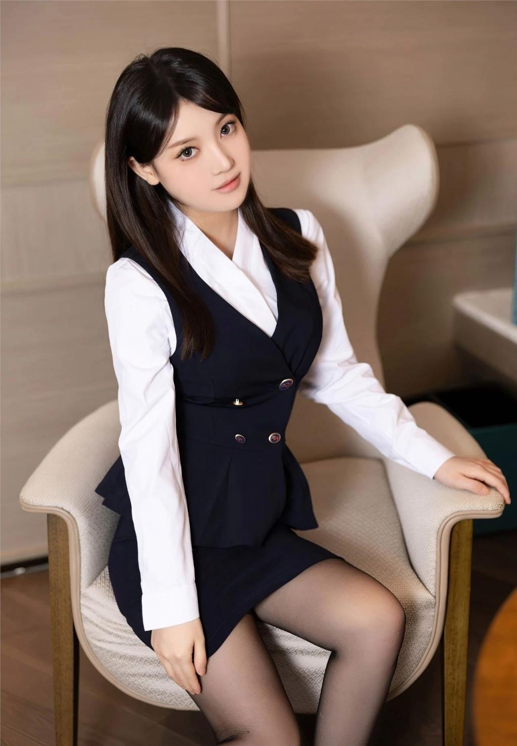 细腰长腿，身材太棒了