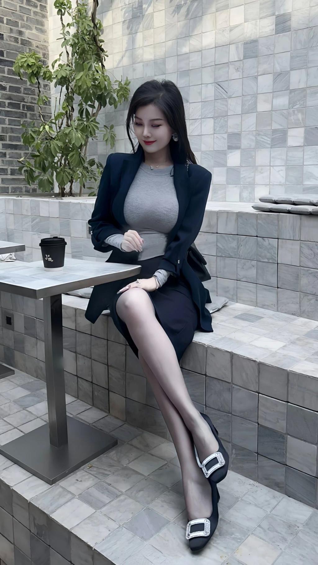 细腰长腿，身材太棒了