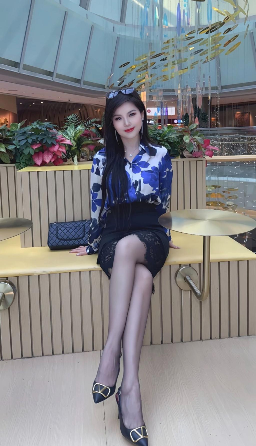 细腰长腿，身材太棒了