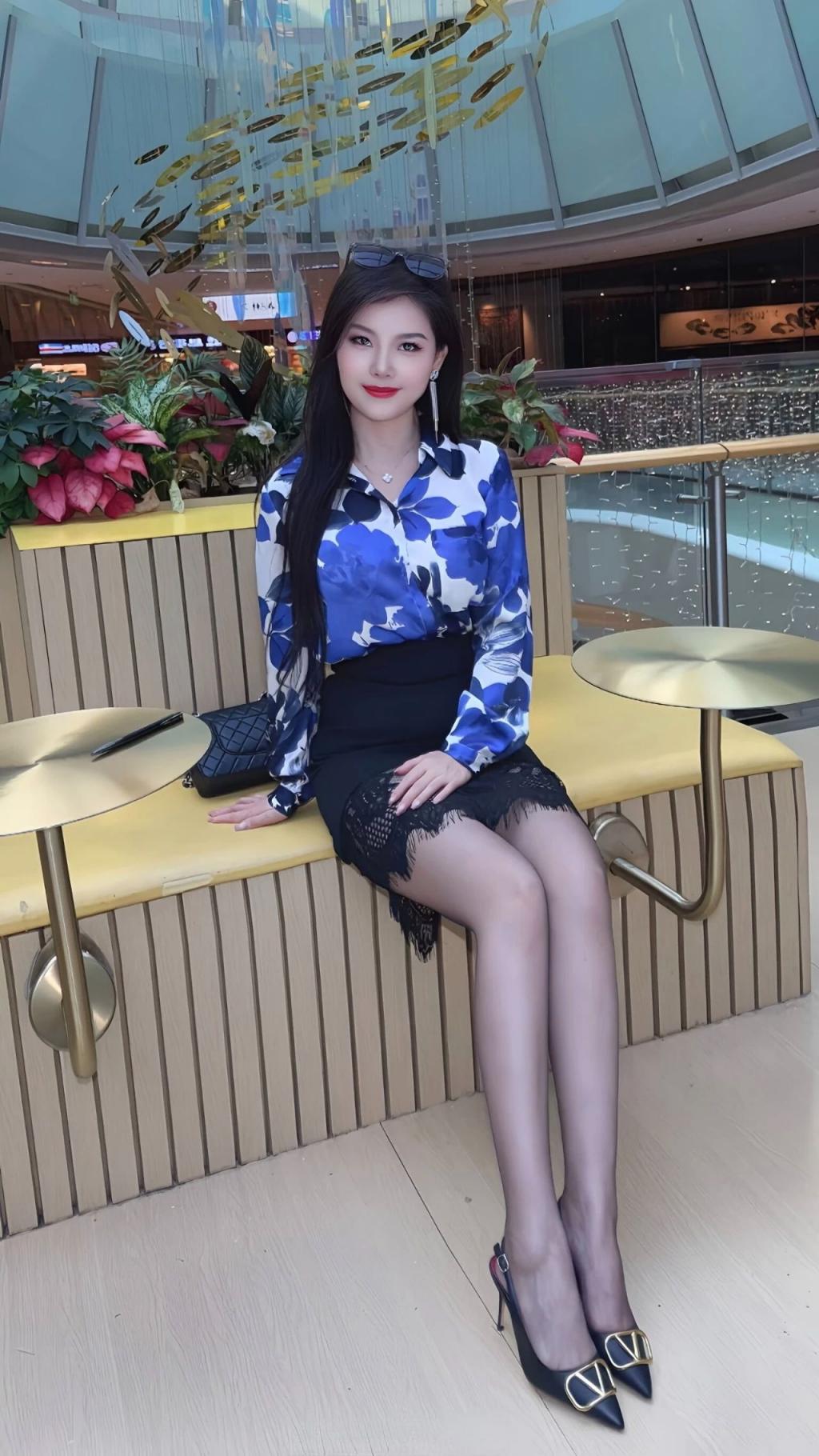 细腰长腿，身材太棒了