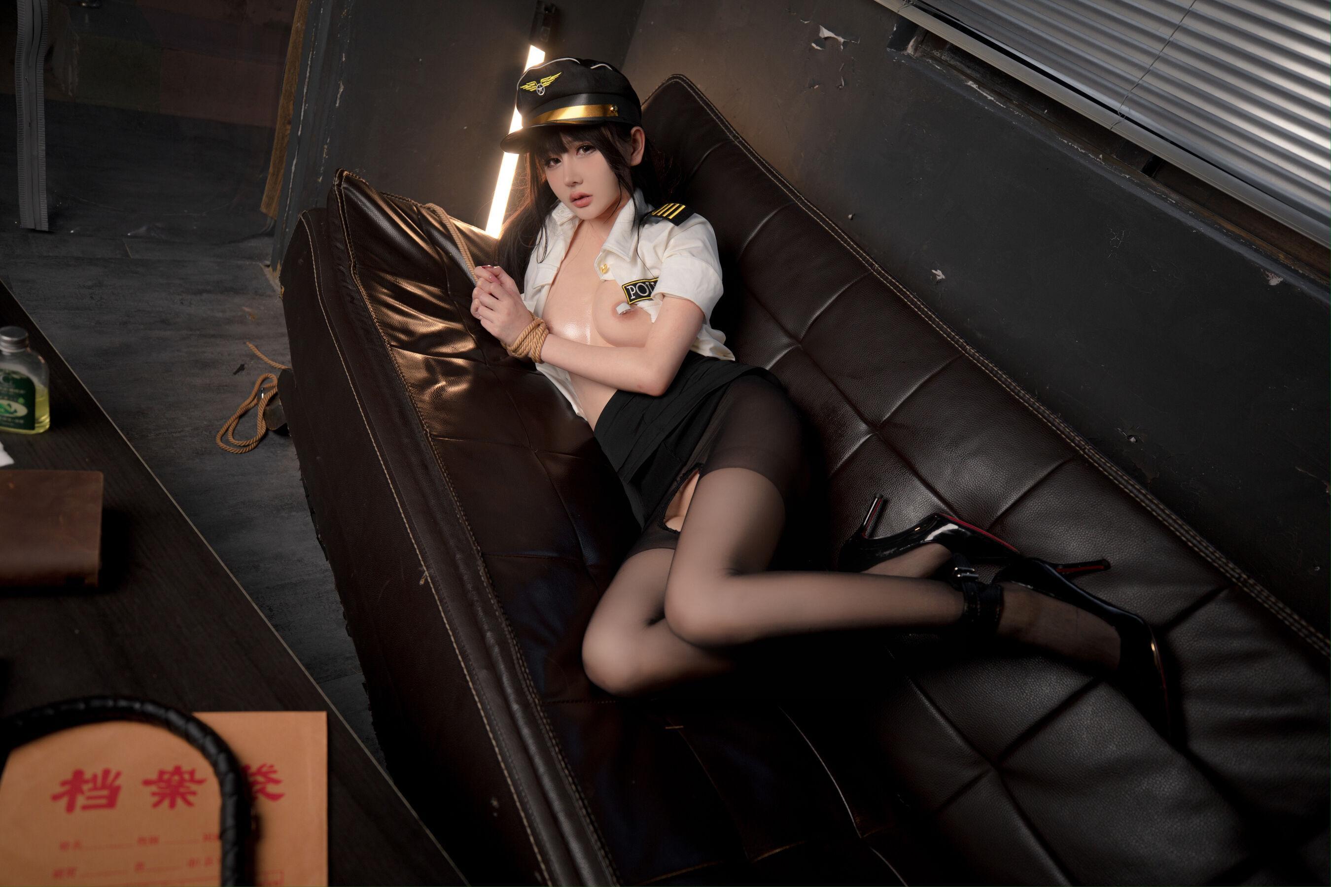 蠢沫沫-捕获女警