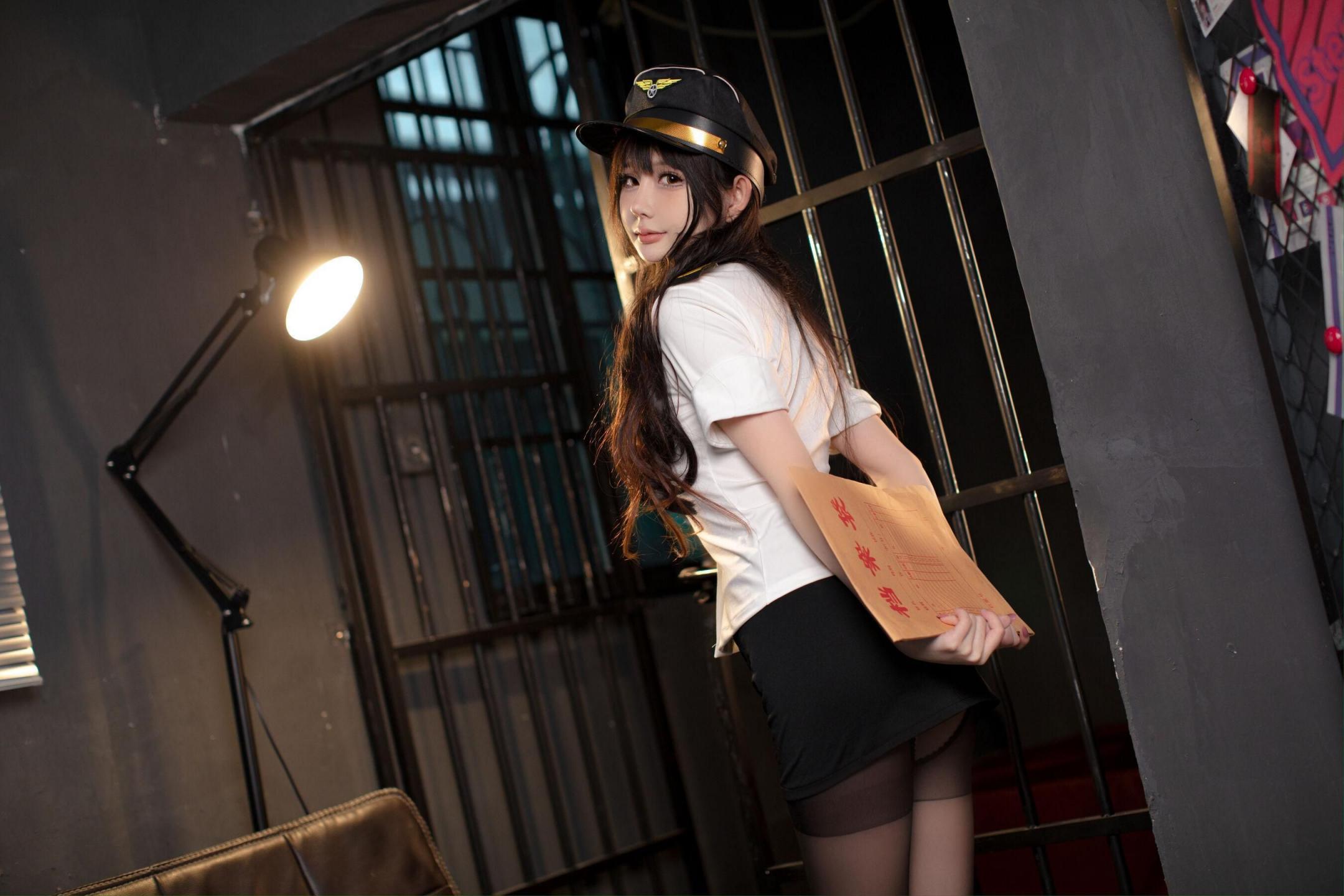 蠢沫沫-捕获女警