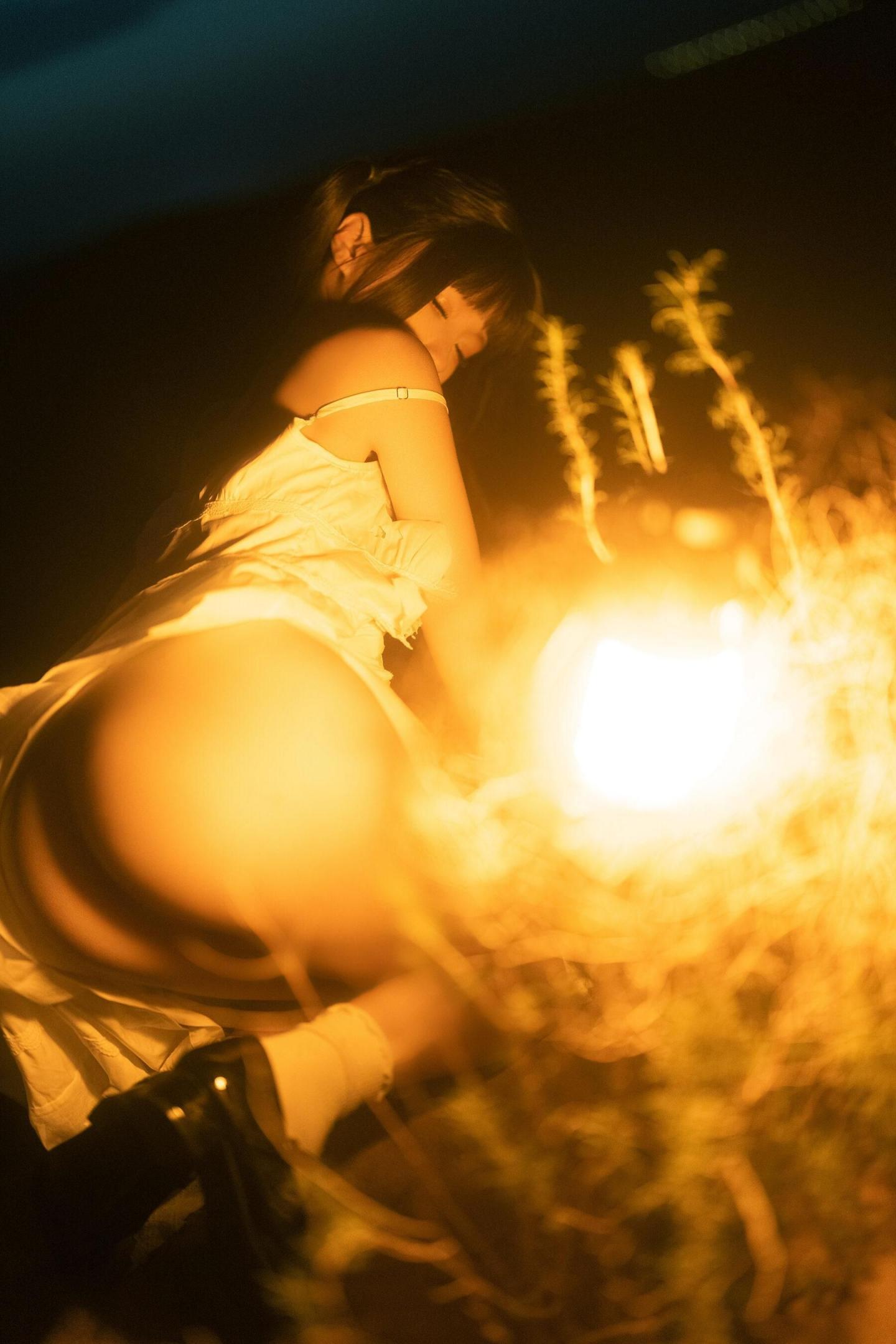 蠢沫沫-海岸昏灯