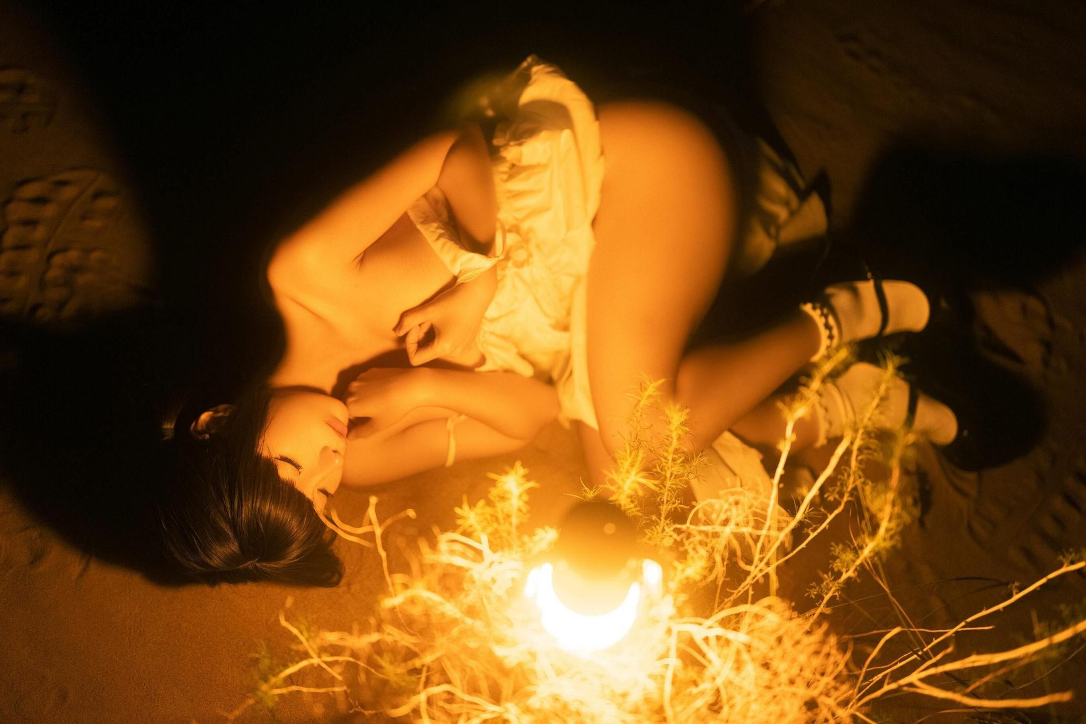 蠢沫沫-海岸昏灯